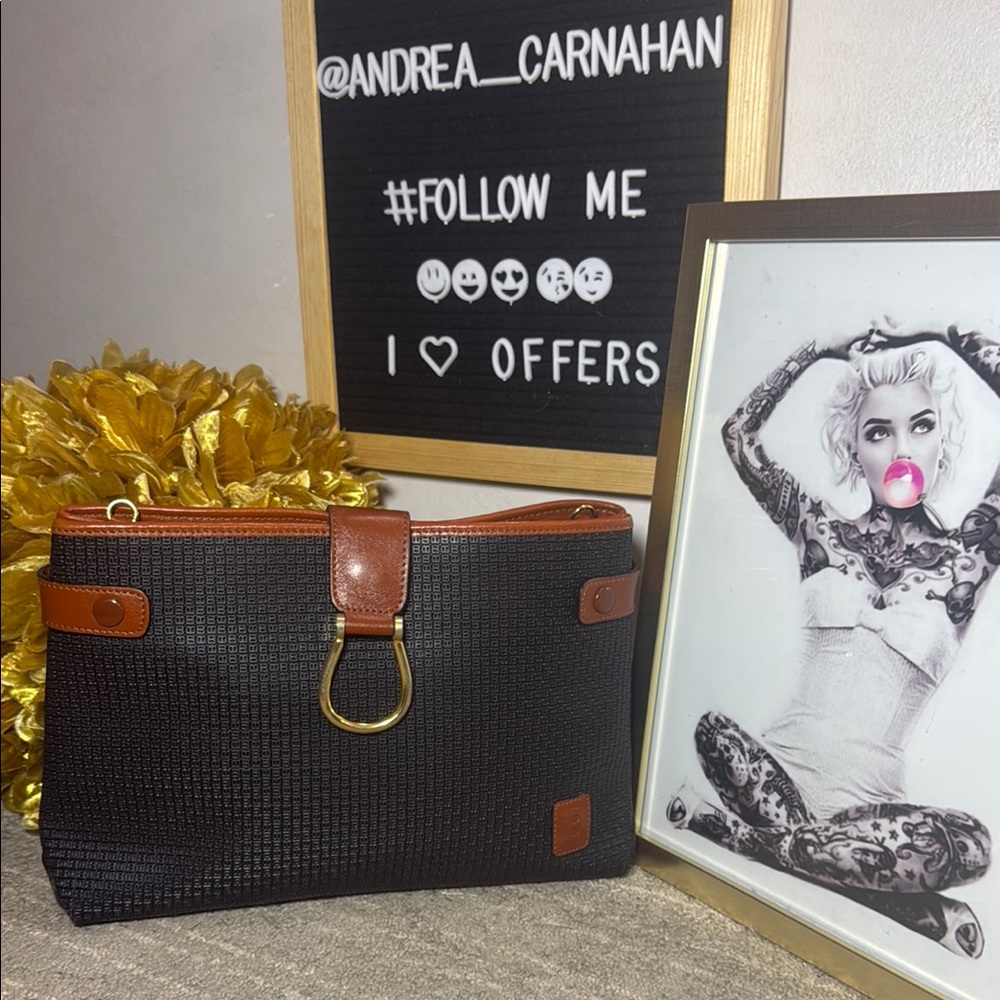 EUC Elegant Black and Brown Clutch